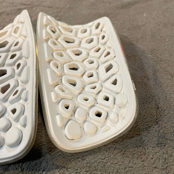 Nike Mercurial Lite CR7 Soccer Shinguards - Picture 8 of 8